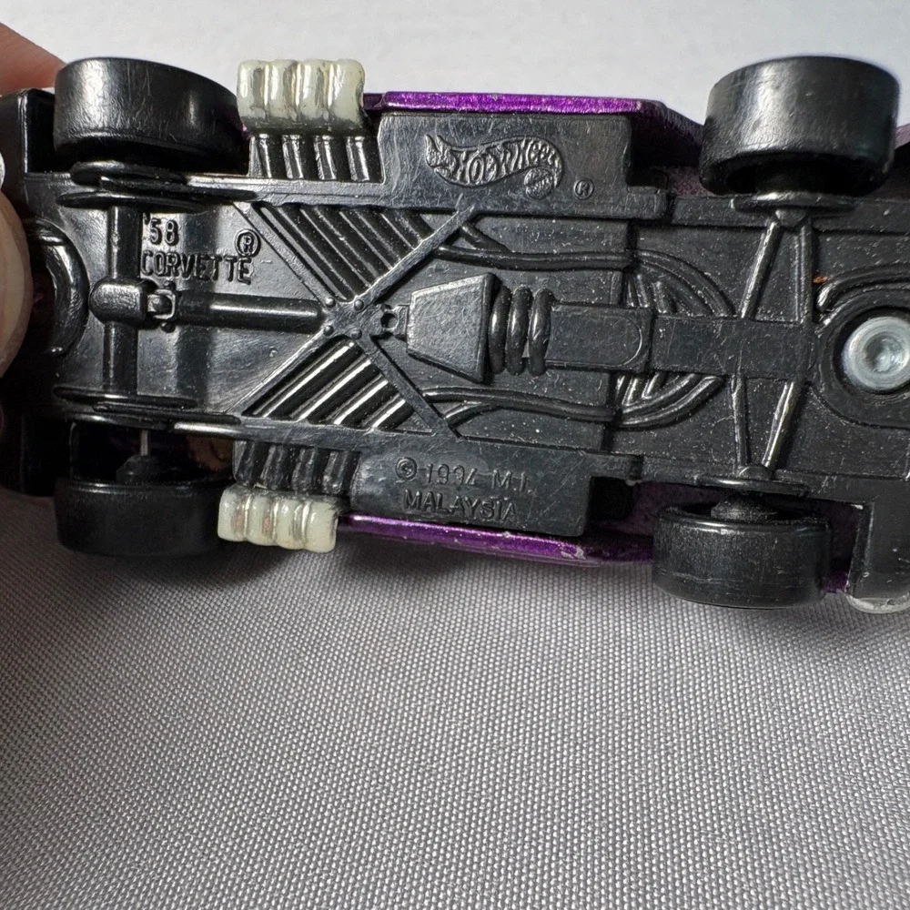 Hot Wheels 58 Corvette Purple Metallic Skull Flames Diecast Car 1994 Mattel
